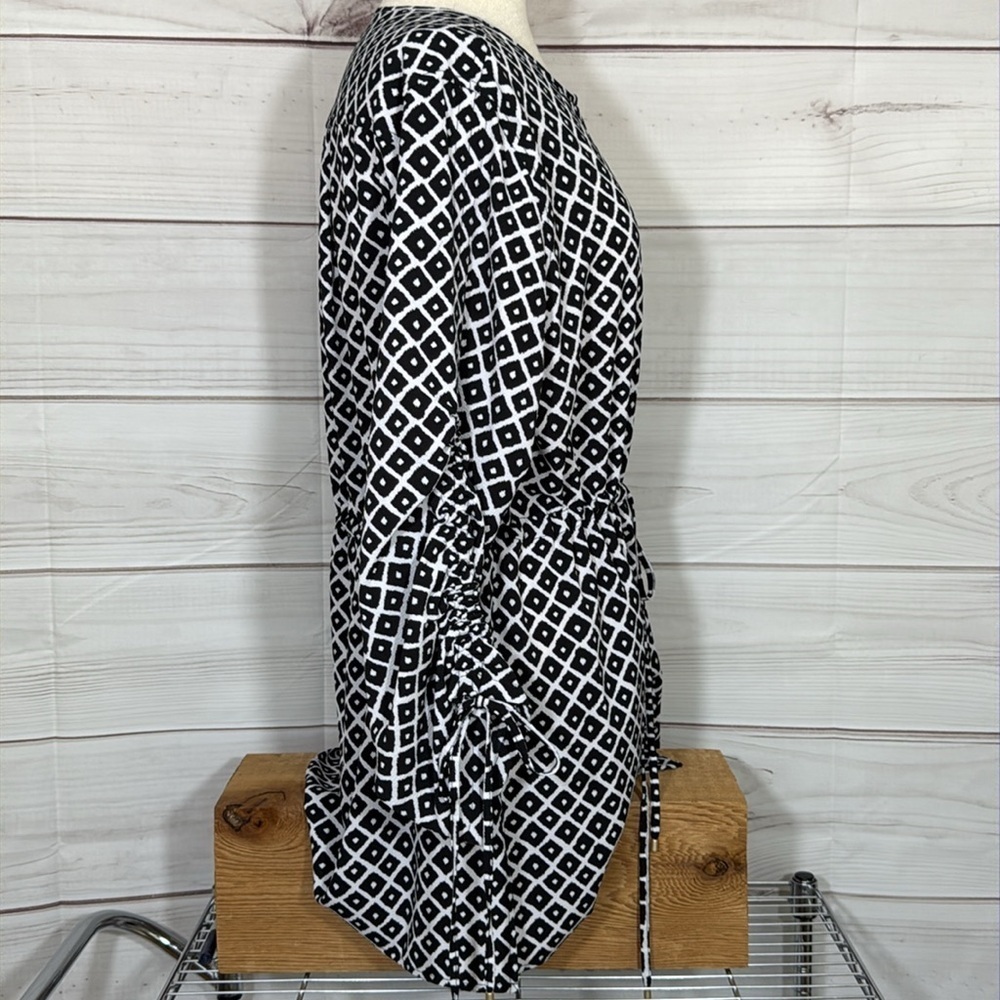NWT Jones New York Black and White Geometric Tunic Top Size XL - Picture 3 of 8